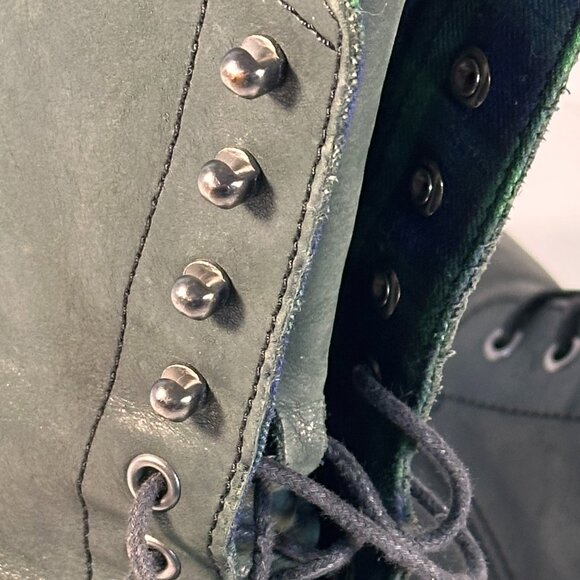 Ladies size 9 Dr Martens combat boots - Picture 13 of 16